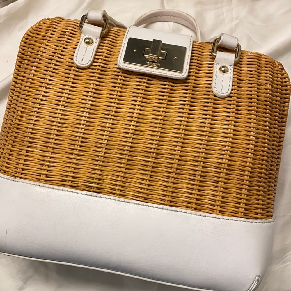 🤍White Wicker Kate Spade purse 🤍